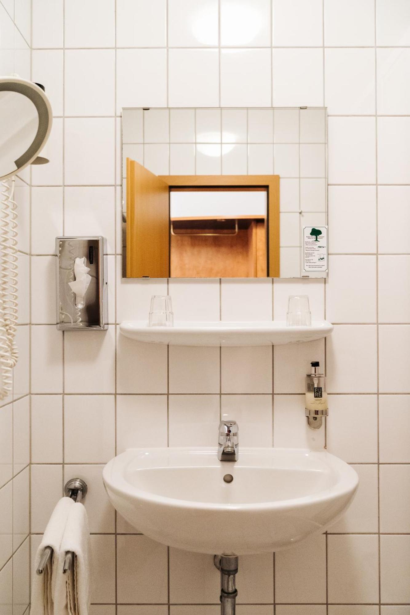 Hotel Stadt Gehrden 겔든 외부 사진